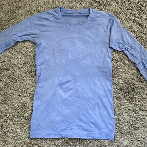 super cute periwinkle lulu top